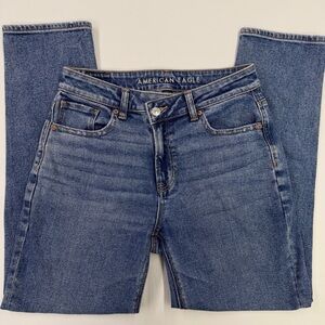 American Eagle Highest Rise Mom Jeans Size 4 High Waist Straight Leg EUC